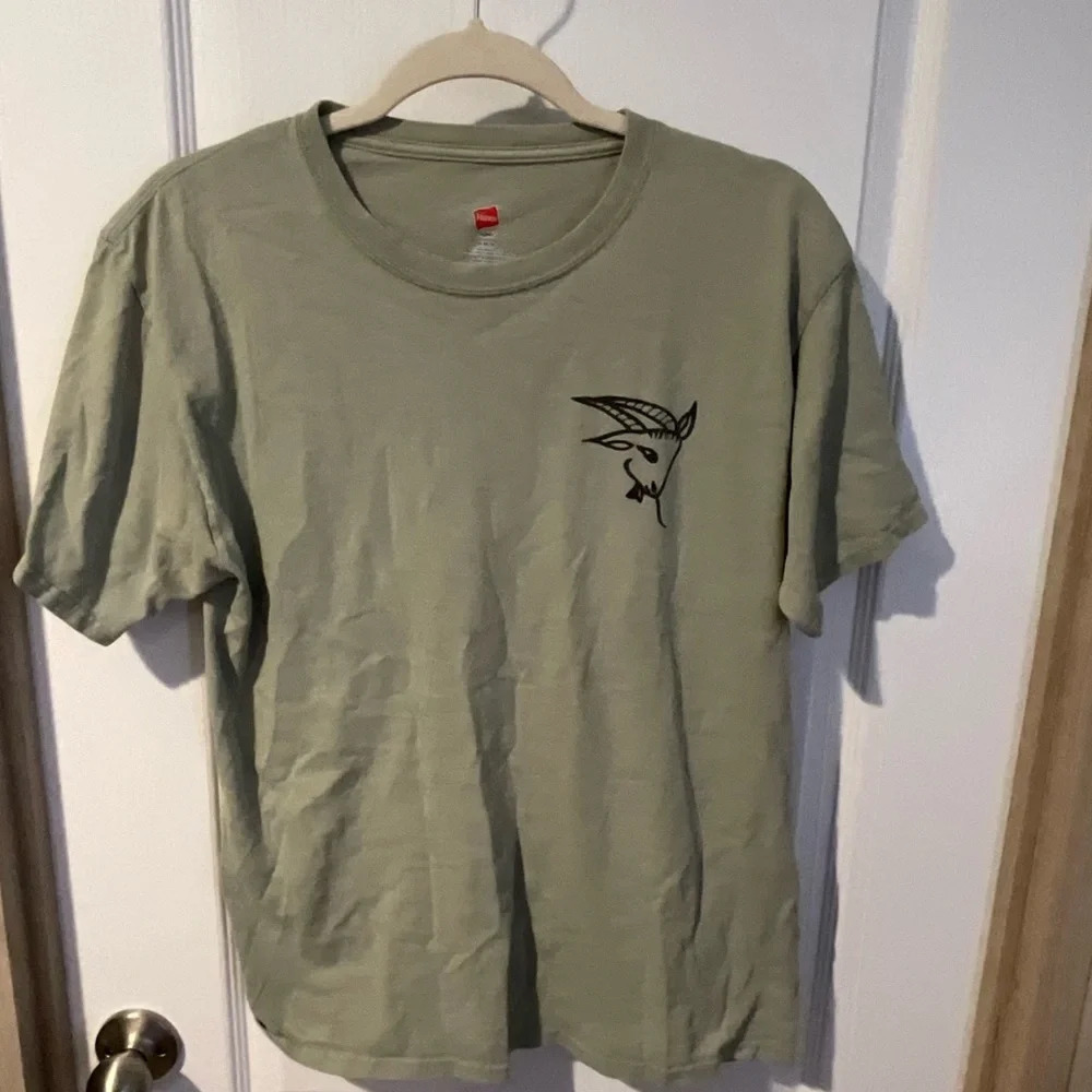 Hanes tagless green tshirt size medium with goat graphics